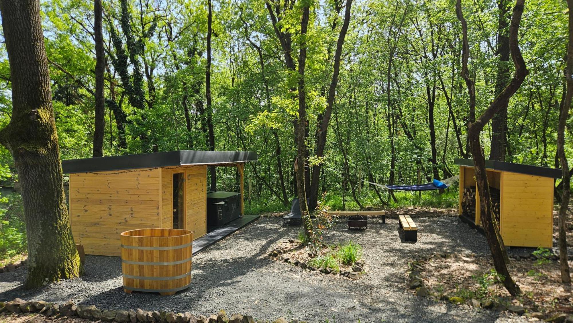 Berc Kabin Kismaros Exterior photo
